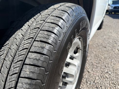 Used 2020 Chevrolet Express 3500 image 16