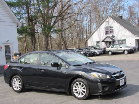 Used 2013 Subaru Impreza 2.0i Premium image 11