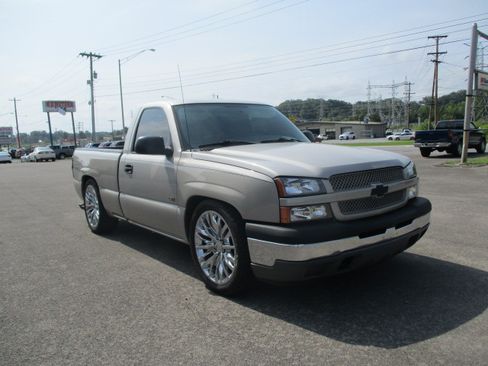 Used 2005 Chevrolet Silverado 1500 2WD Regular Cab image 4