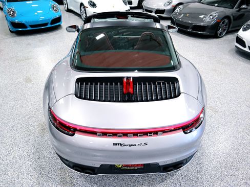 Used 2021 Porsche 911 Targa 4S image 16