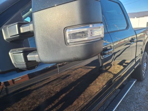 Used 2017 Ford F350 Lariat image 10