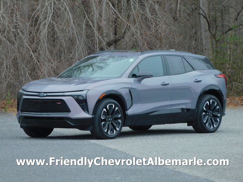Used 2024 Chevrolet Blazer EV RS image 1