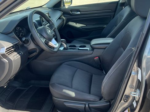 Used 2022 Nissan Altima 2.5 S FWD image 15