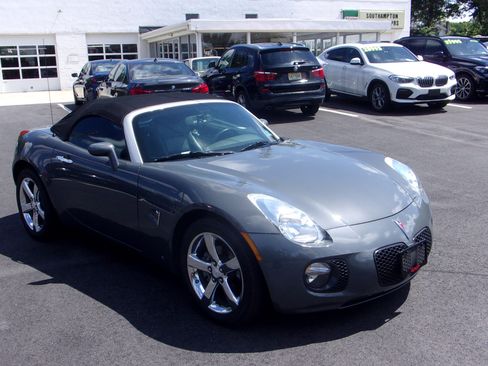 Used 2008 Pontiac Solstice GXP Convertible RWD image 32