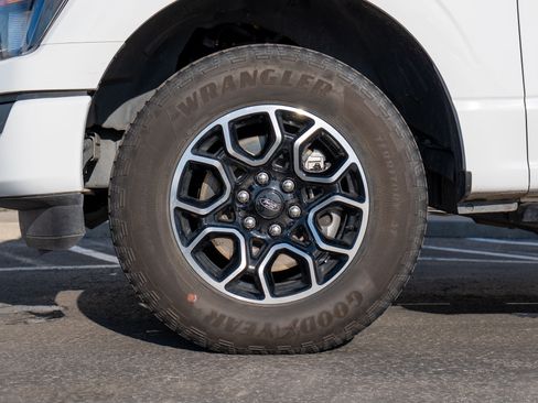 Used 2023 Ford F150 XL image 33