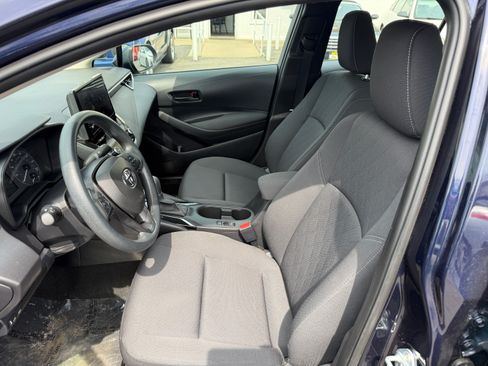 Used 2024 Toyota Corolla LE image 4