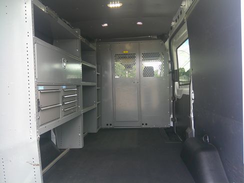 Used 2018 Ford Transit 150 130 Medium Roof RWD image 6