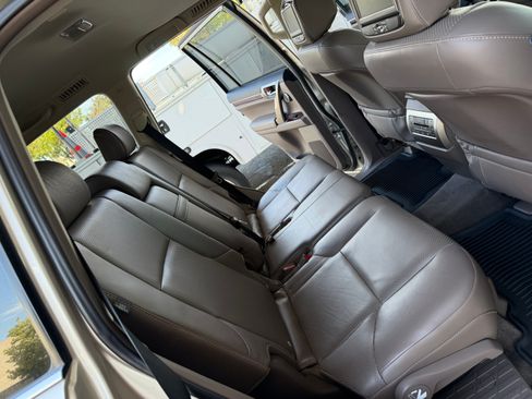 Used 2014 Lexus GX 460 Luxury AWD/4WD image 36