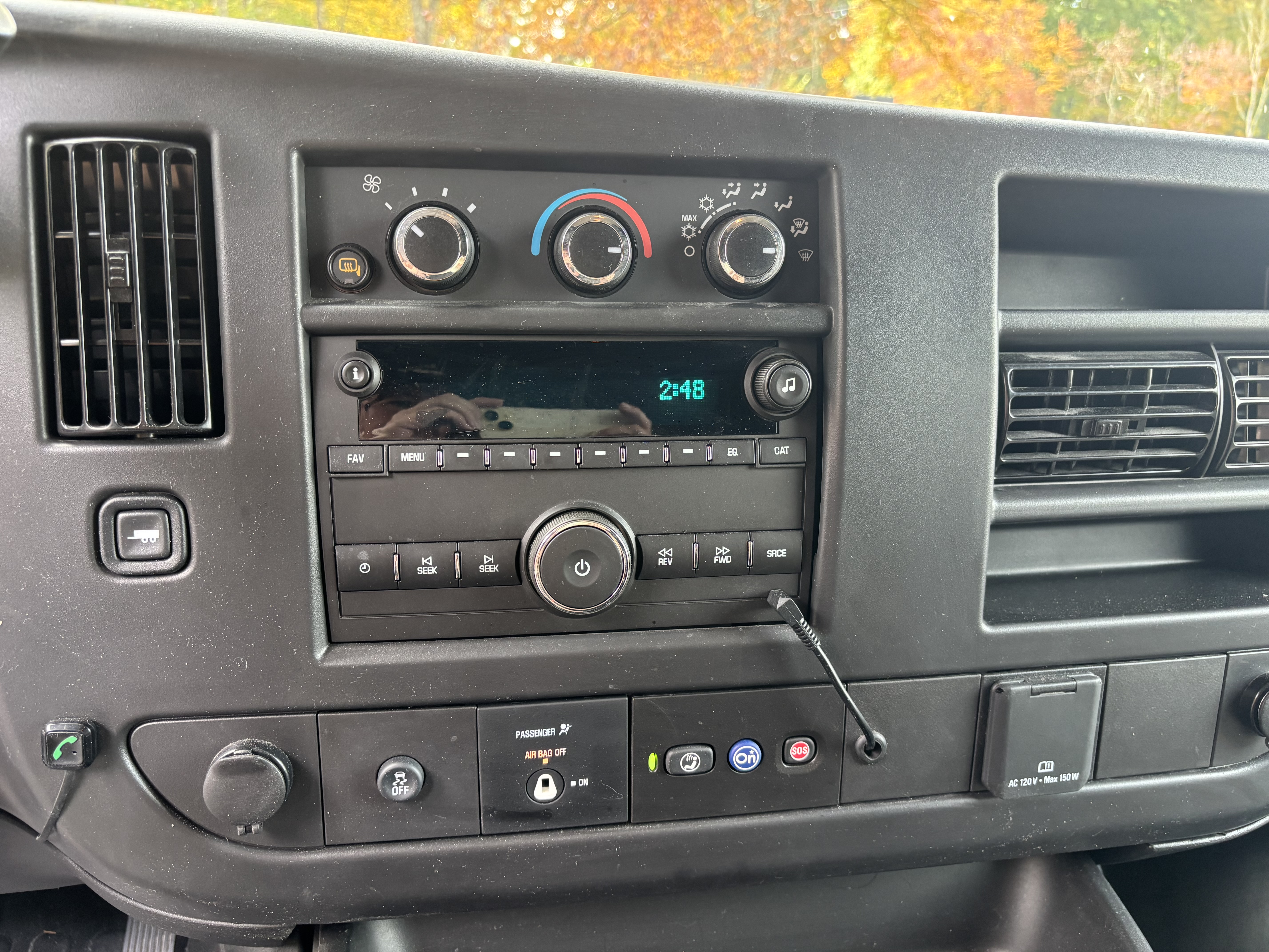 Used 2025 GMC Savana 2500 UNAVAIL RWD image 5