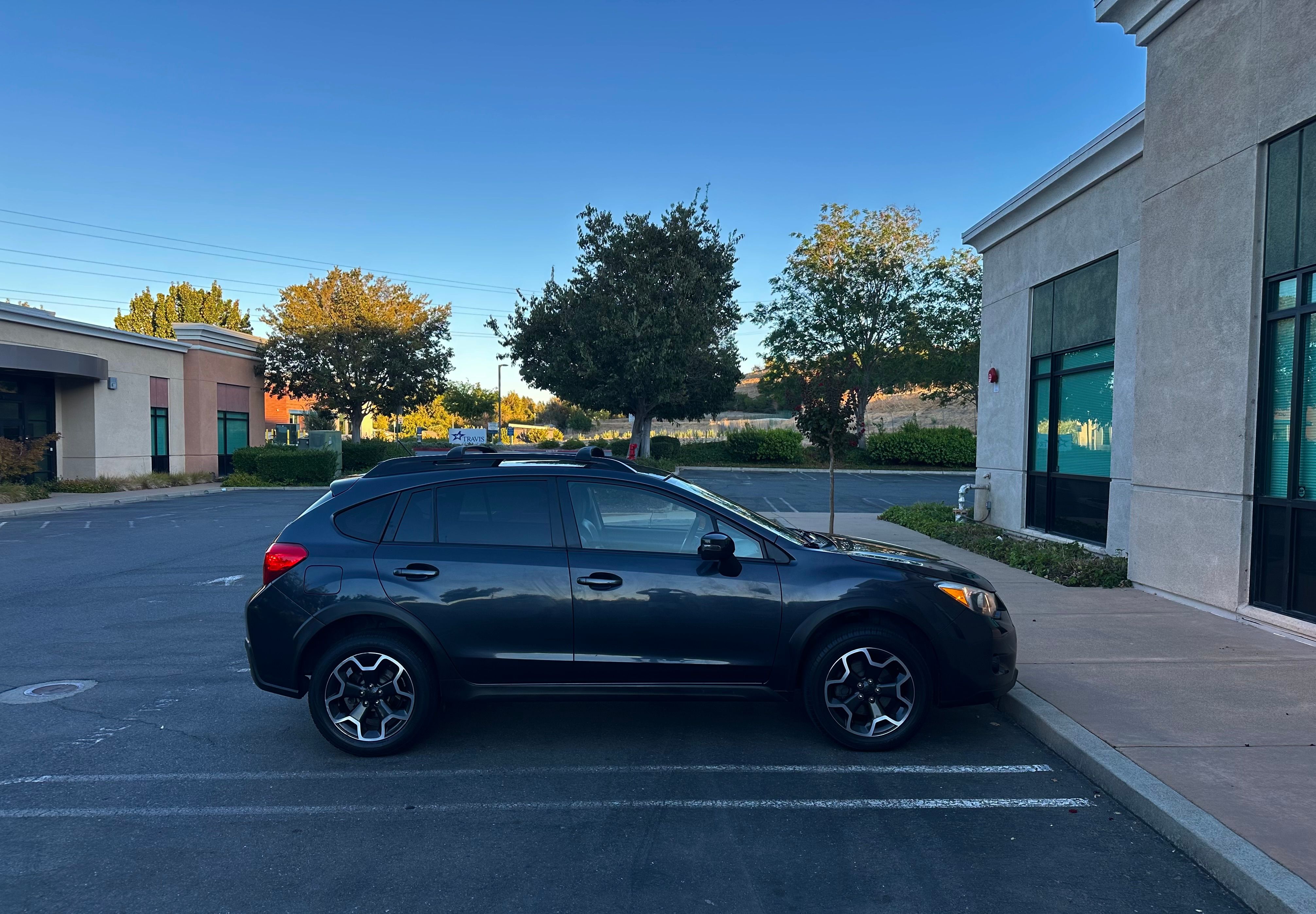 Used 2015 Subaru XV Crosstrek 2.0i Limited AWD/4WD image 4