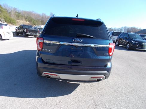 Used 2017 Ford Explorer Limited image 4