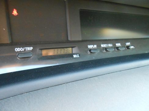 Used 2004 Toyota Avalon XLS image 17