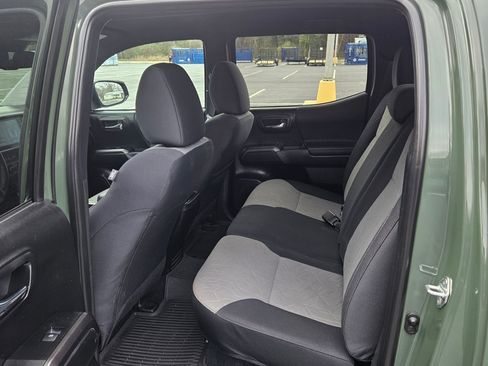 Used 2021 Toyota Tacoma image 12