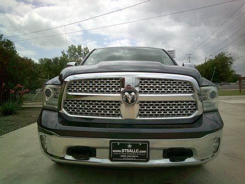 Used 2014 RAM 1500 Laramie AWD/4WD image 20