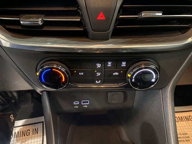 Used 2024 Buick Encore GX FWD Preferred image 11