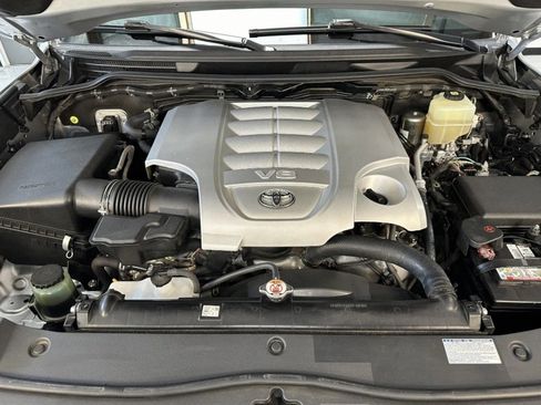 Used 2021 Toyota Land Cruiser Heritage Edition AWD/4WD image 19