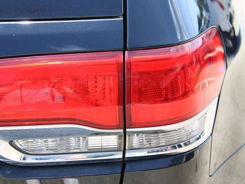 Used 2014 Jeep Grand Cherokee Limited image 21