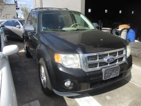 Used 2012 Ford Escape XLT image 3