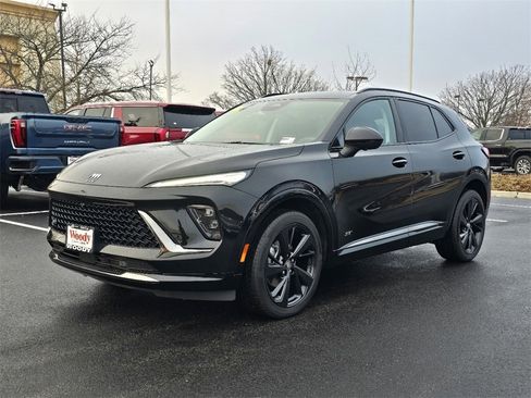 New 2025 Buick Envision Sport Touring image 4