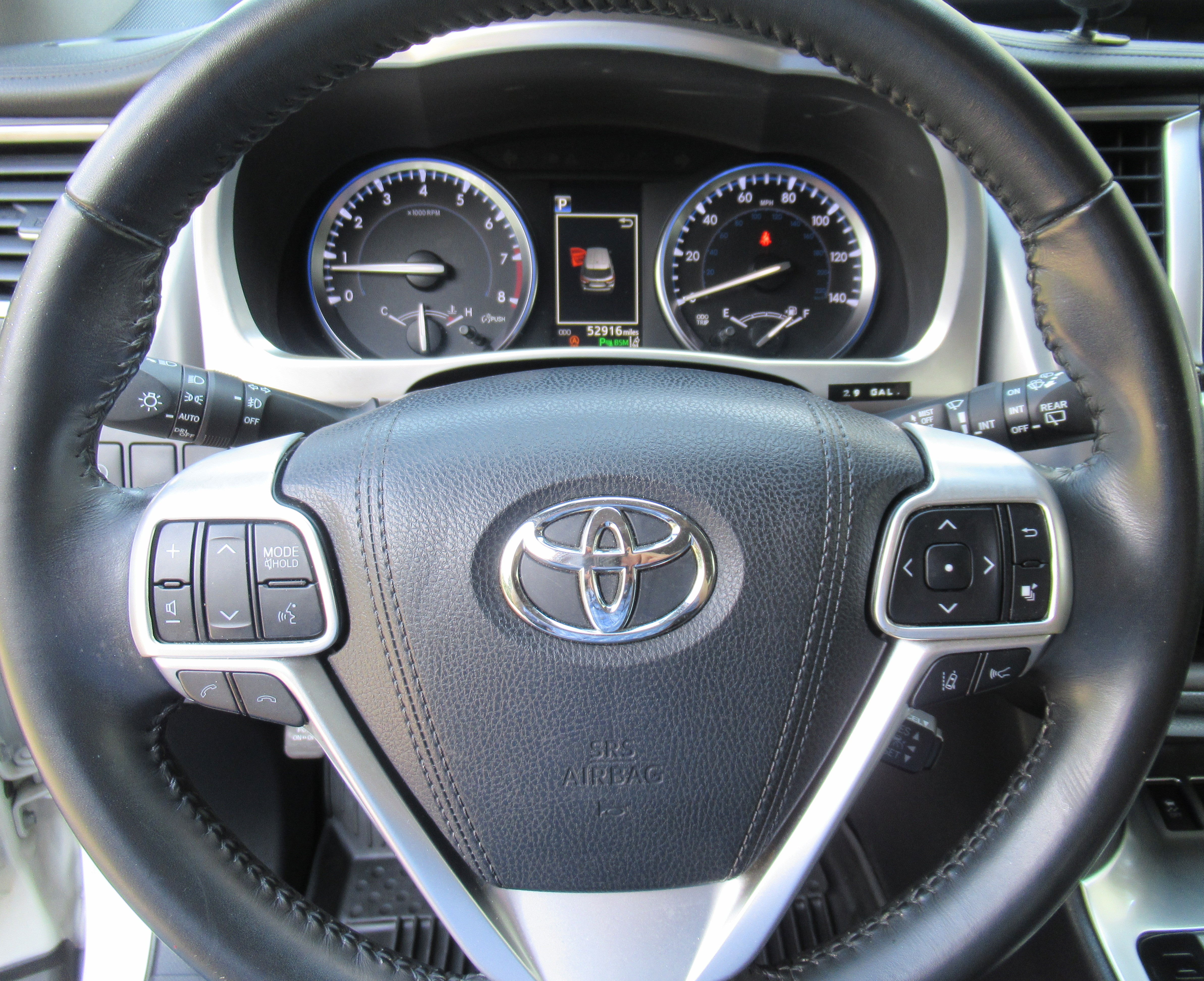 Used 2017 Toyota Highlander AWD V6 image 16