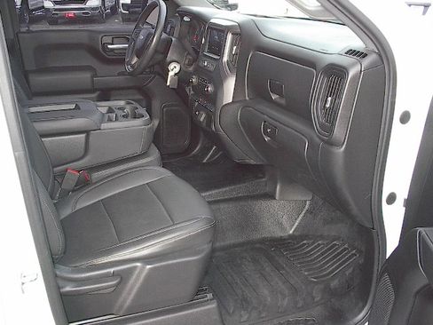 Used 2020 Chevrolet Silverado 1500 W/T image 9