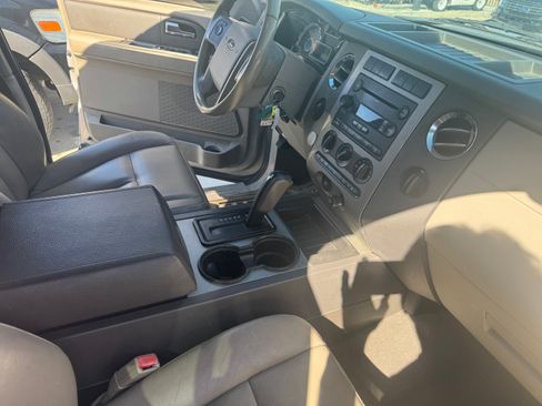Used 2007 Ford Expedition XLT image 11