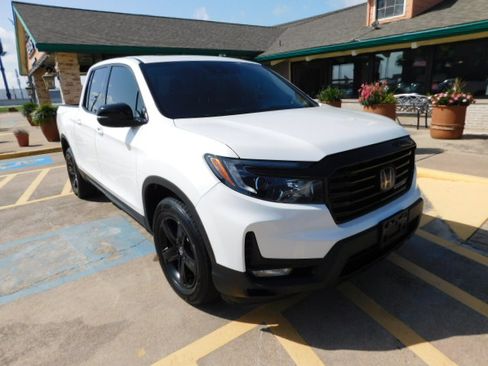 Used 2023 Honda Ridgeline AWD Black Edition image 1
