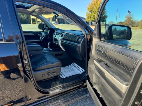 Used 2016 Toyota Tundra Platinum image 16