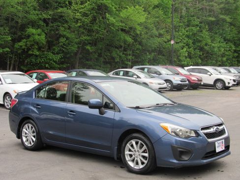 Used 2012 Subaru Impreza 2.0i Premium Sedan AWD/4WD image 9