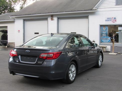 Used 2016 Subaru Legacy 2.5i Premium AWD/4WD image 8