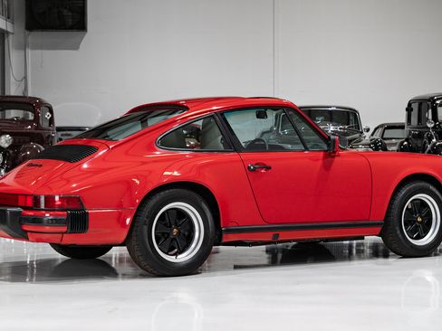 Used 1987 Porsche 911 Carrera image 4