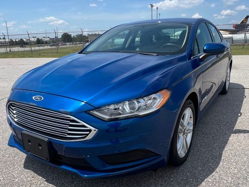 Used 2018 Ford Fusion S Hybrid FWD image 3