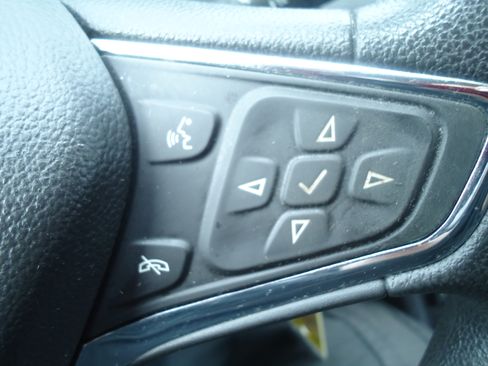 Used 2016 Chevrolet Cruze LT image 16