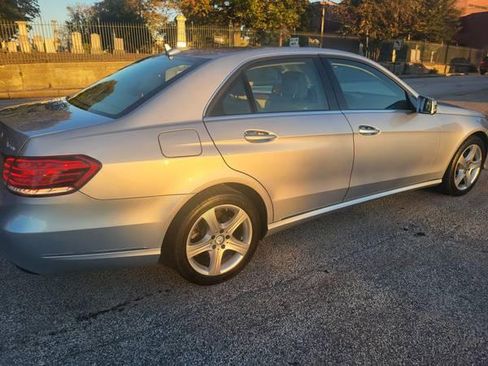 Used 2015 Mercedes-Benz E 350 Luxury image 4