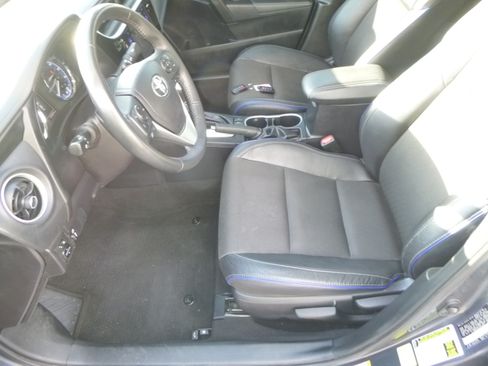 Used 2017 Toyota Corolla SE image 14