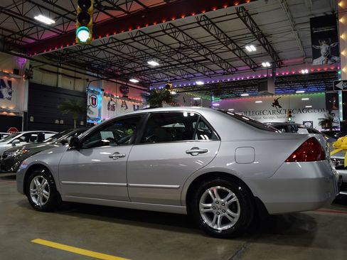 Used 2007 Honda Accord EX image 12