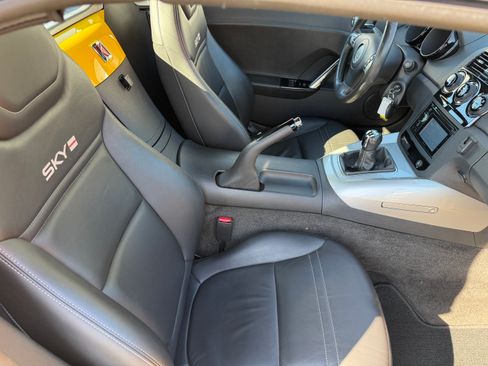 Used 2007 Saturn Sky Red Line image 14
