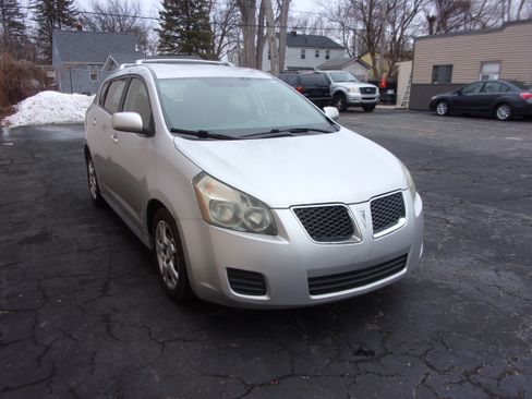 Used 2009 Pontiac Vibe image 3