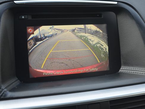 Used 2016 MAZDA CX-5 Touring image 17