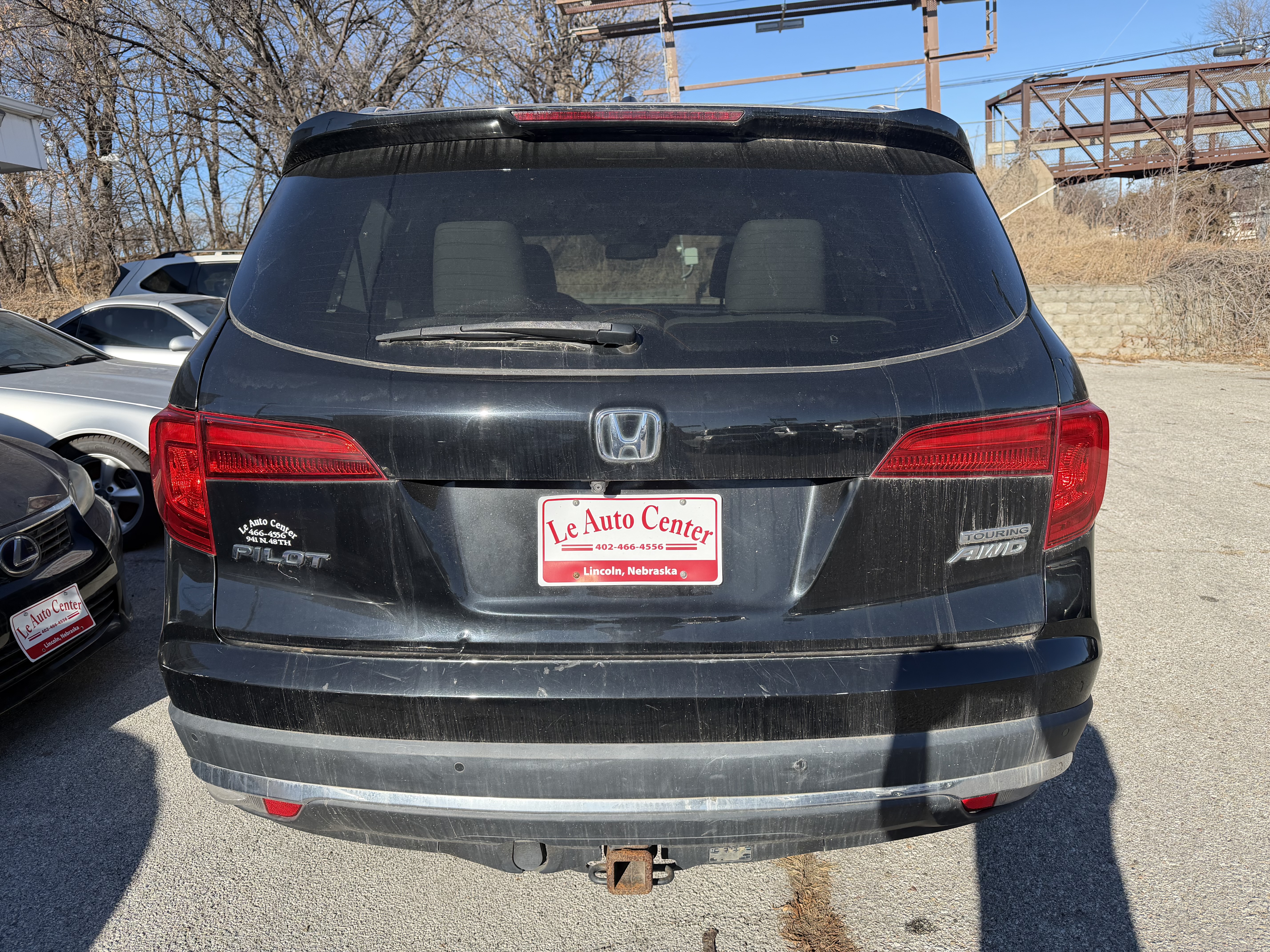 Used 2017 Honda Pilot Touring image 2