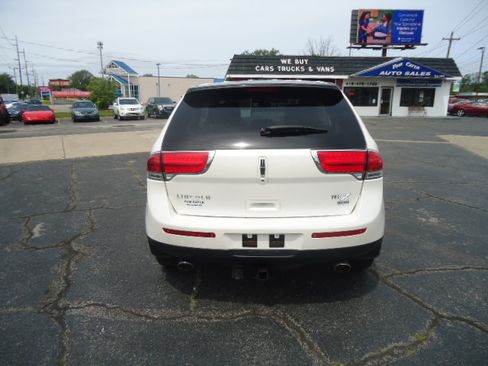 Used 2013 Lincoln MKX AWD image 8