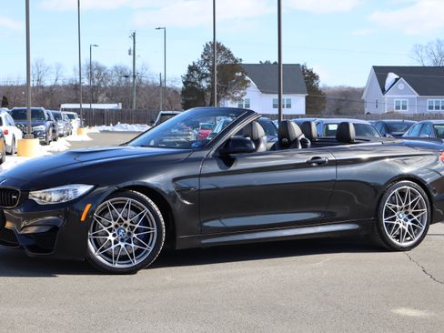 Used 2016 BMW M4 Competition image 2