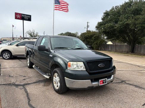 Used 2004 Ford F150 XLT image 2