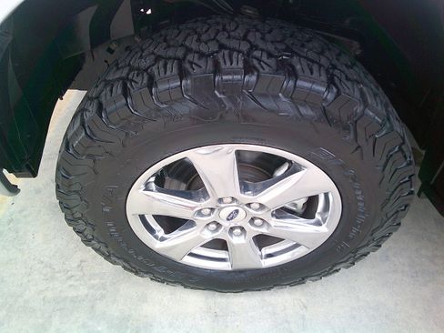 Used 2019 Ford F150 XLT image 19