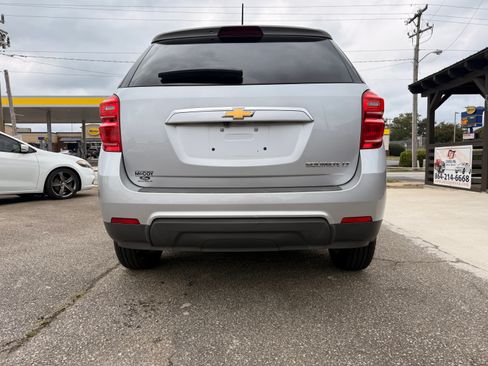 Used 2016 Chevrolet Equinox LT image 4