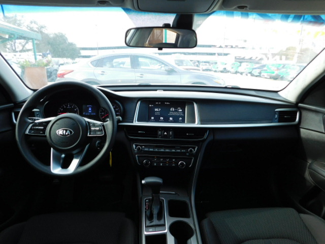 Used 2020 Kia Optima LX FWD image 11