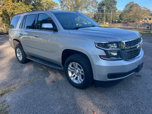 Used 2017 Chevrolet Tahoe LT image 4