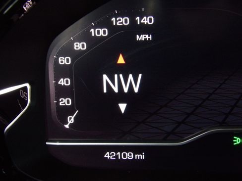 Used 2023 GMC Yukon 4WD Denali image 35