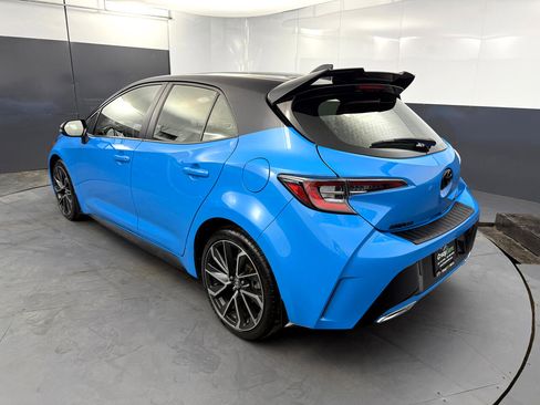 Used 2022 Toyota Corolla XSE image 3