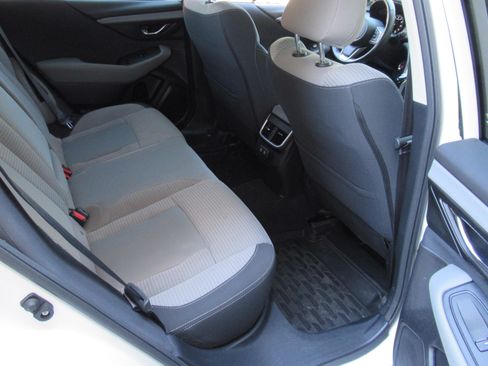 Used 2022 Subaru Outback Premium image 18